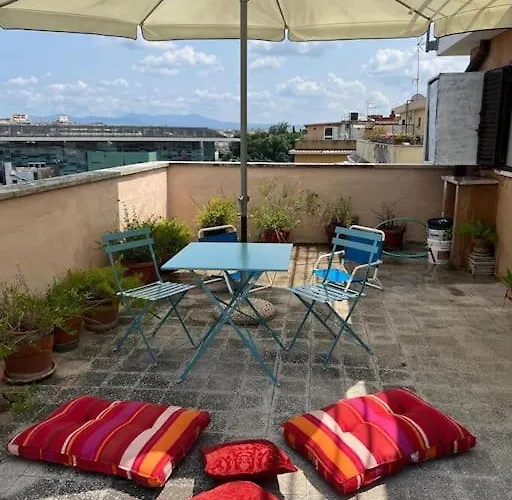 Con Ampio Terrazzo Apartment